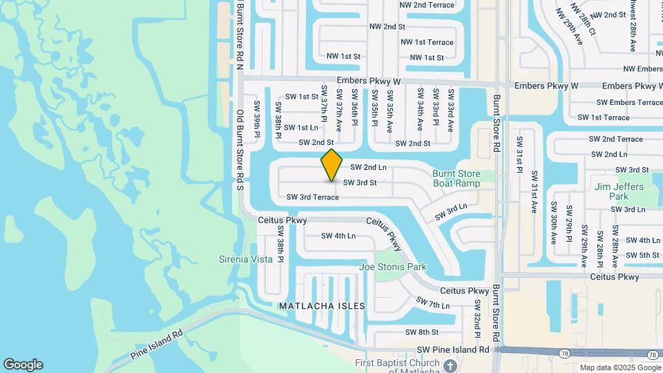 3704 SW 3rd St Map and Location Details