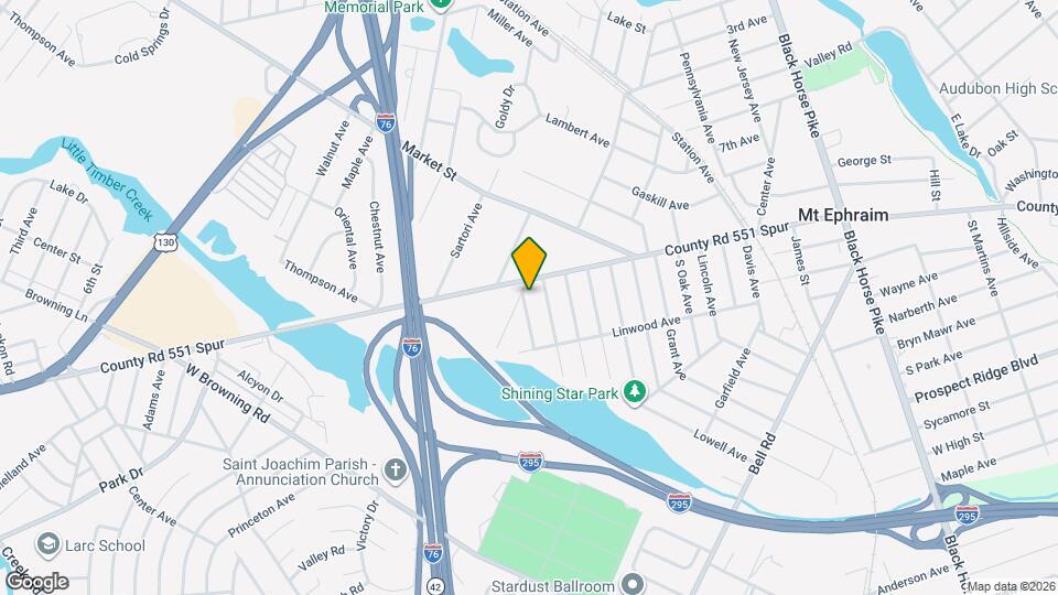 8 Adams Ave Mapa y Detalles de la Ubicación