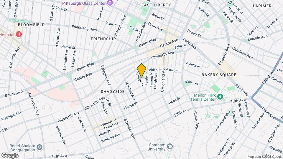 631 College St Mapa y Detalles de la Ubicación
