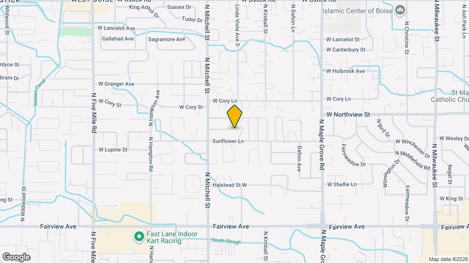 2284 N Carmen Ave Map and Location Details