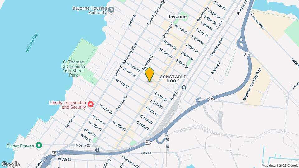 19 W 18th St Map and Location Details