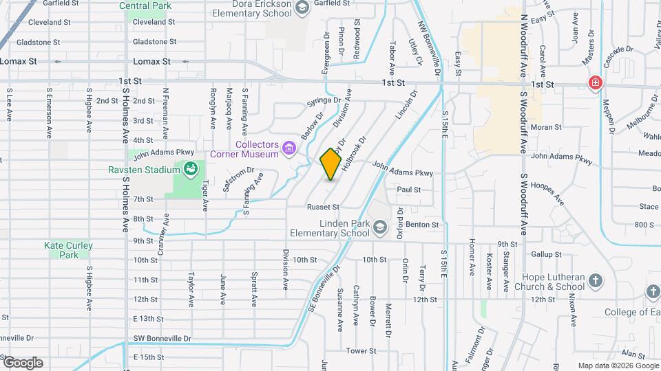 590-592 Holbrook Dr Map and Location Details