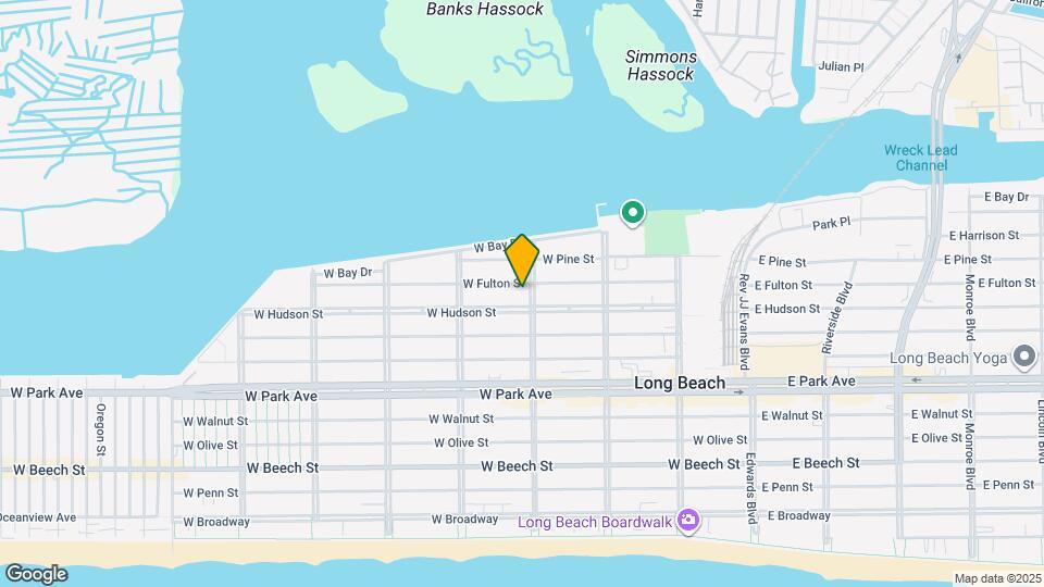 571 Laurelton Blvd Map and Location Details