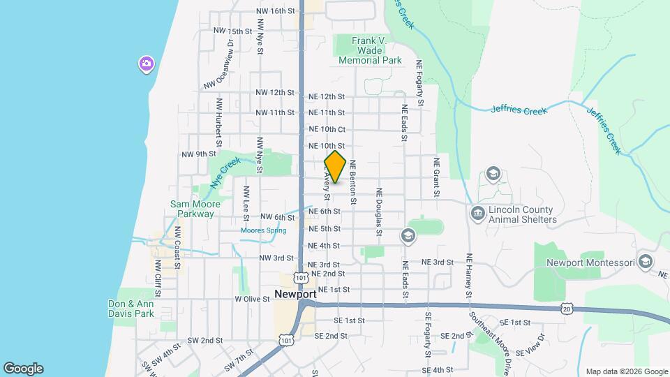 708 NE Avery St Map and Location Details