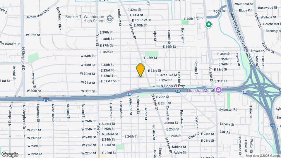 504 E 32nd St Map and Location Details