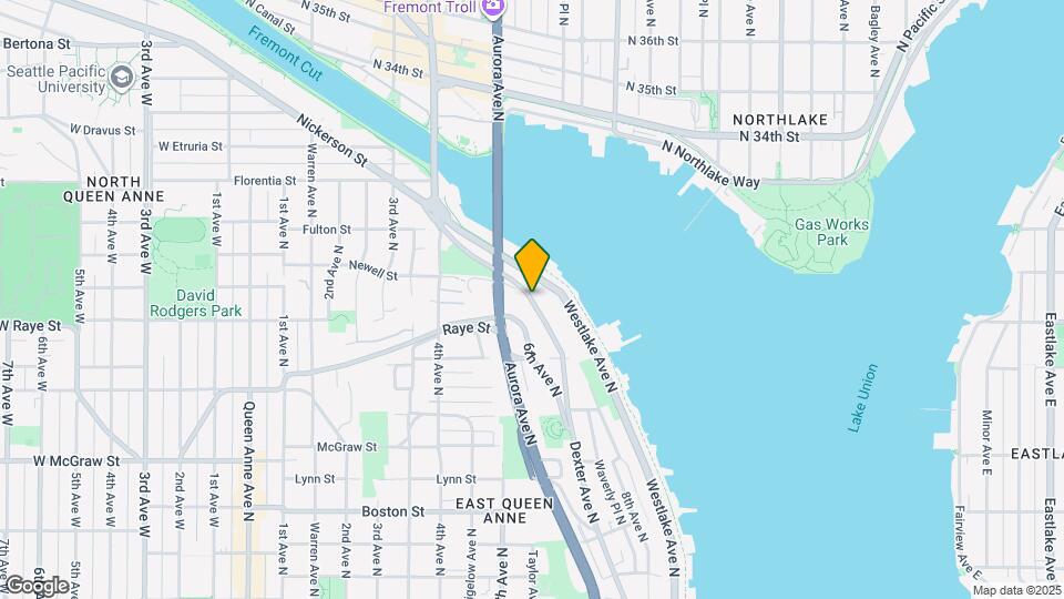 2564 Dexter Ave N Map and Location Details