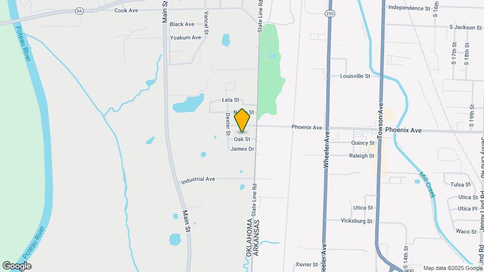 106 Oak St Map and Location Details