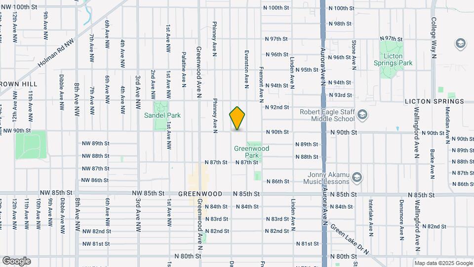 8752 Dayton Ave N, Unit B Mapa y Detalles de la Ubicación