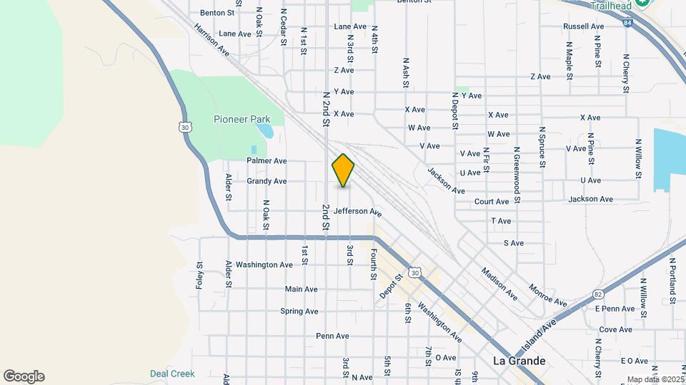 2110 3rd St Map and Location Details