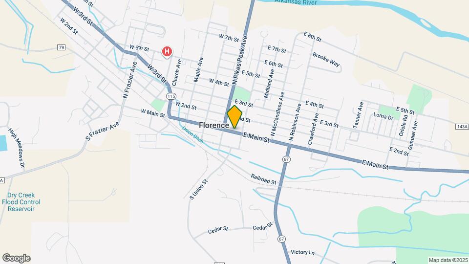 124 E Main St Map and Location Details