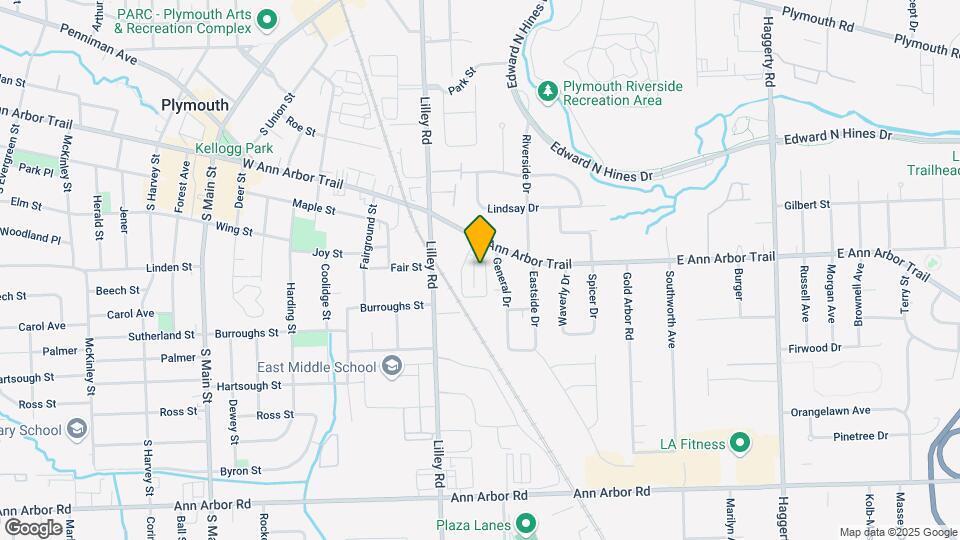 302 Pinewood Cir, Unit 302 Map and Location Details