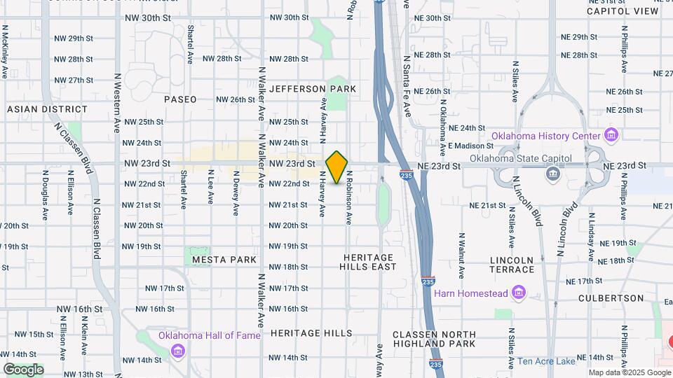 208 NW 22nd St Map and Location Details