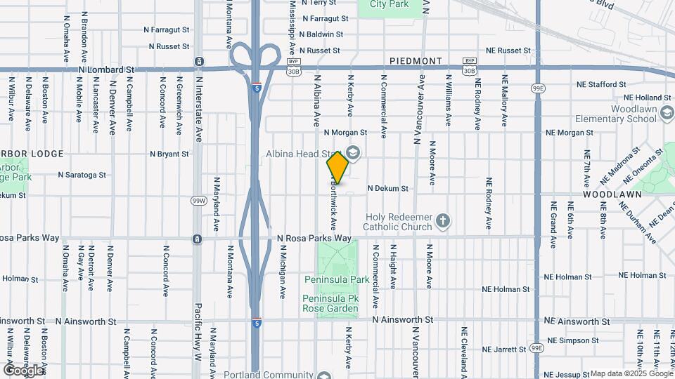 6802 N Borthwick Ave Map and Location Details