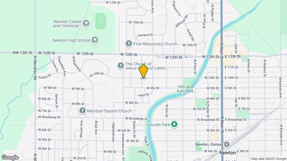 629 W 10th St Map and Location Details