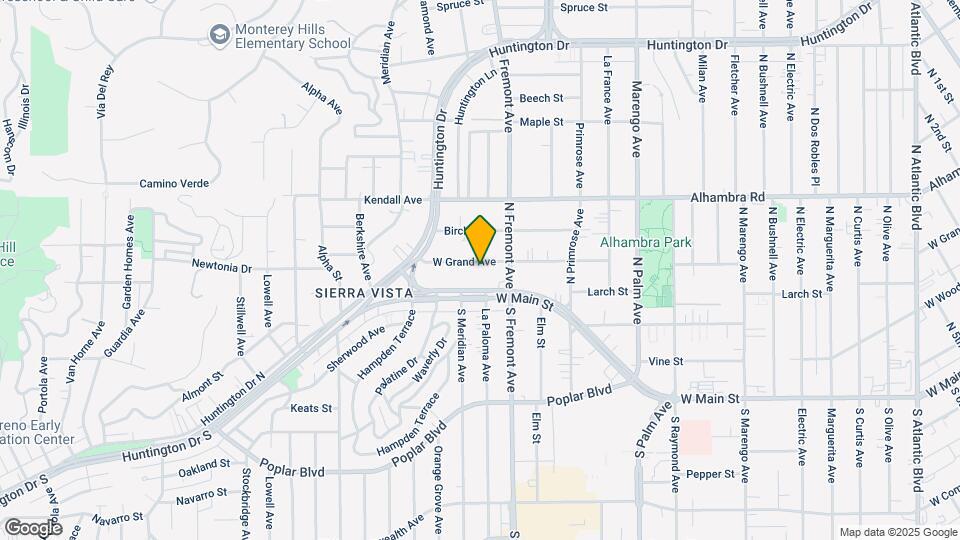 2704 W Grand Ave Map and Location Details
