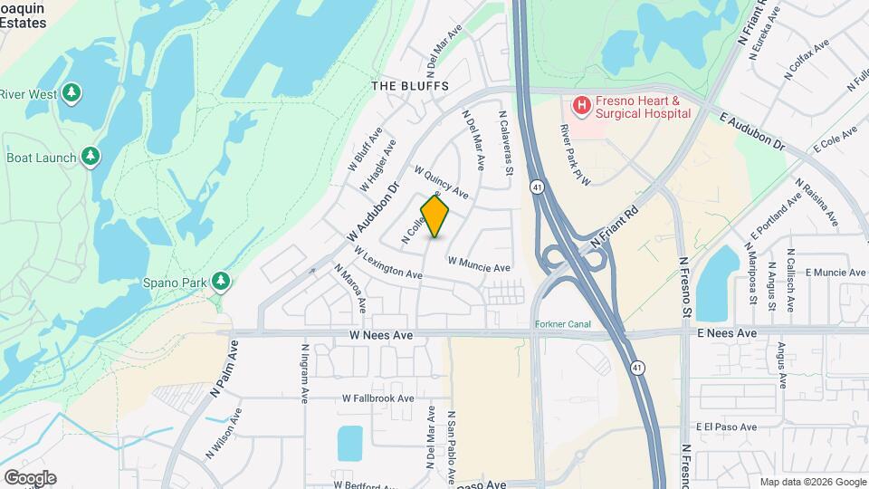 8226 N Poplar Ave Mapa y Detalles de la Ubicación