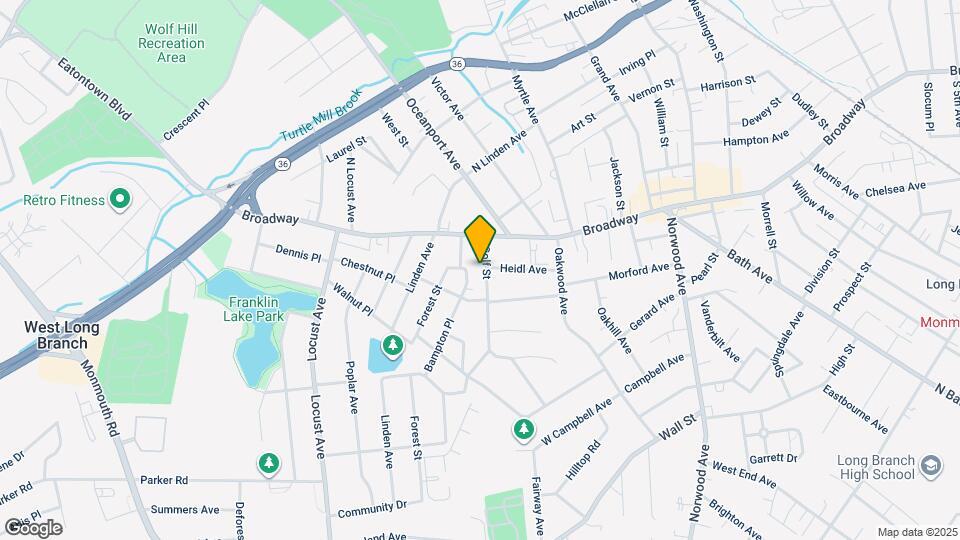 15 Golf St Map and Location Details