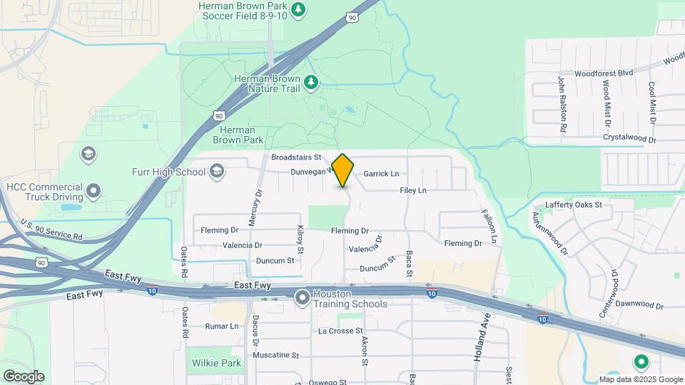 530 Westshire Dr Map and Location Details