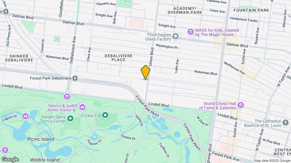 275 Union Blvd, Unit 4-4222.990625 Map and Location Details