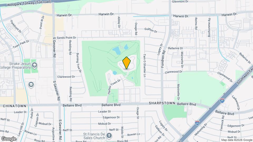 8366 Golf Green Cir Map and Location Details