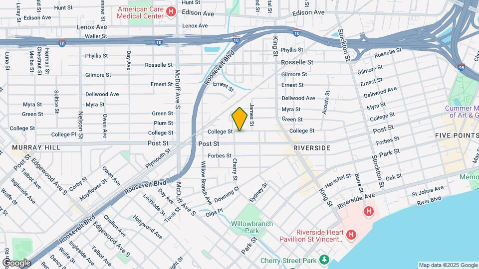 2852 College St Map and Location Details