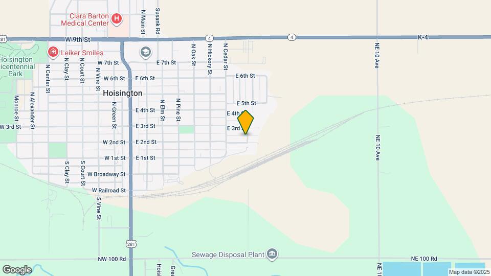 211 N Maple St Map and Location Details