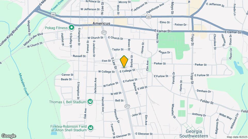126 E College St Map and Location Details