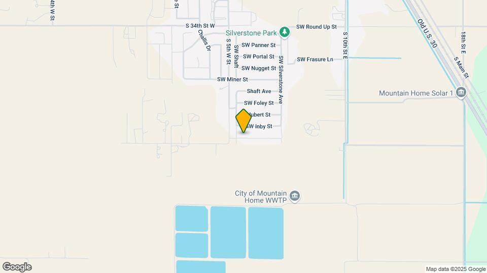 740 SW Raelynn St Map and Location Details