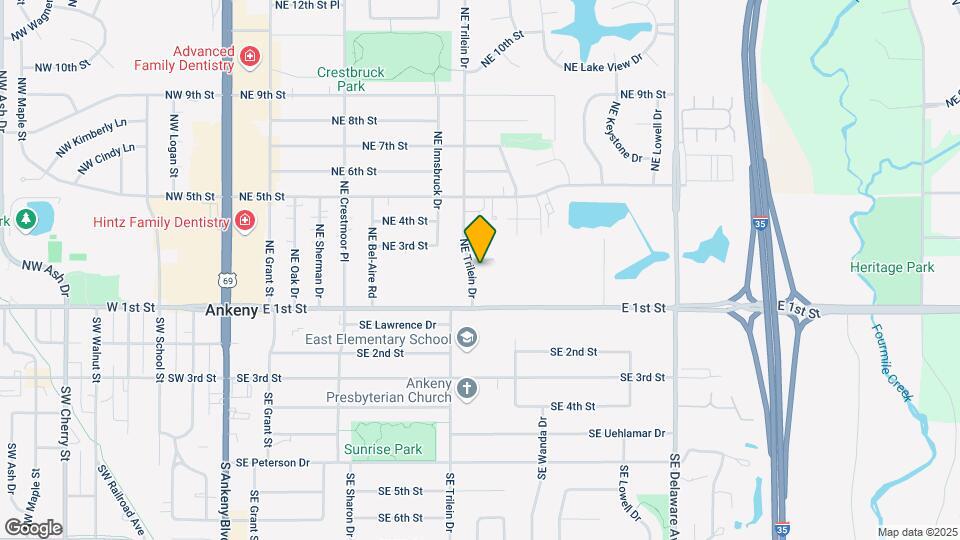 205 NE Trilein Dr Map and Location Details
