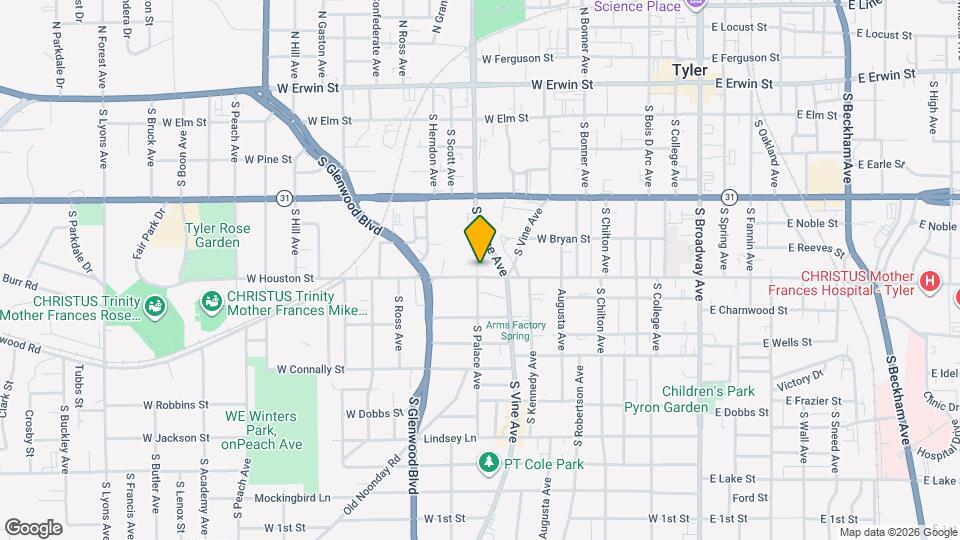 831 W Houston St Map and Location Details