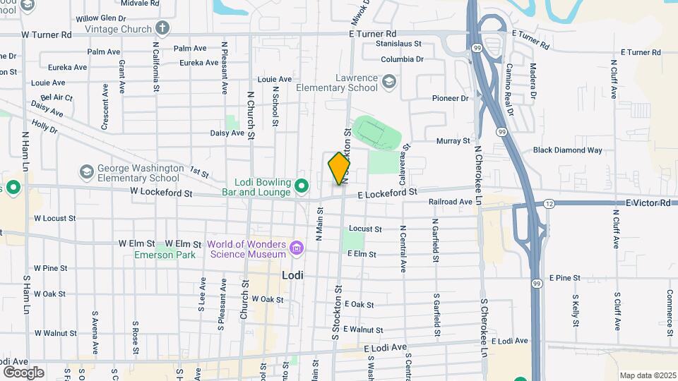 121 E Lockeford St Mapa y Detalles de la Ubicación