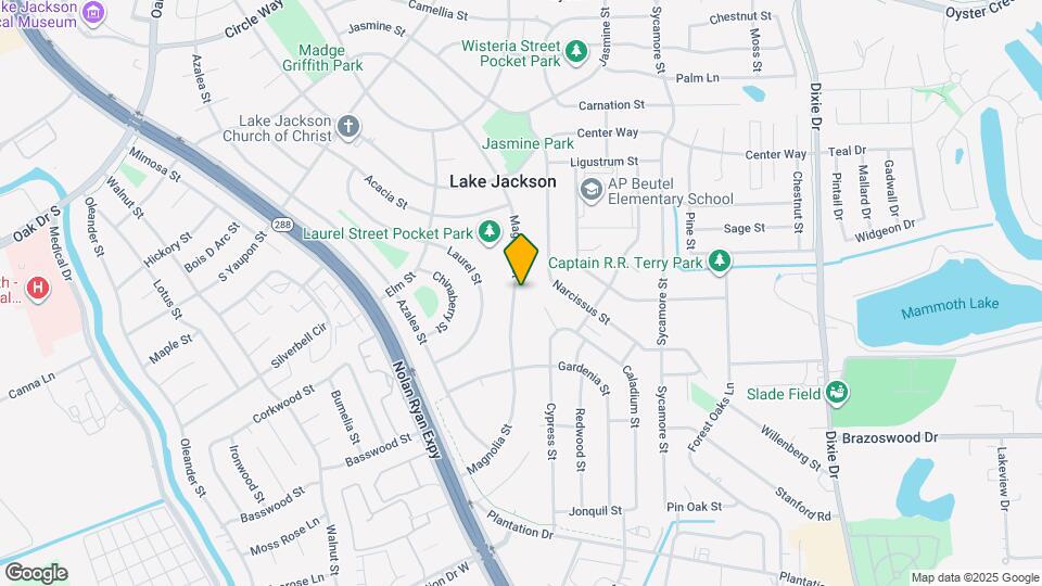 833 Magnolia St Map and Location Details