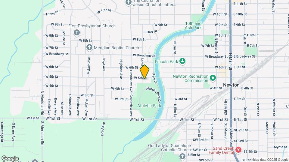 611 W 5th St Map and Location Details