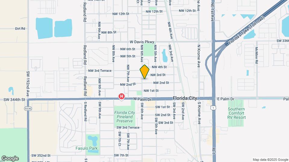 576 NW 2nd St Map and Location Details