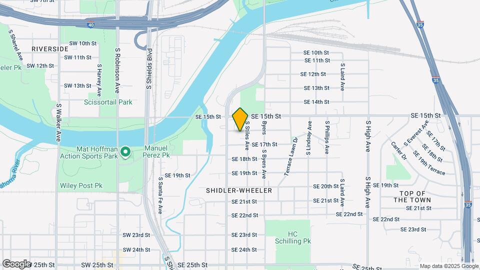 320 SE 16th St Map and Location Details