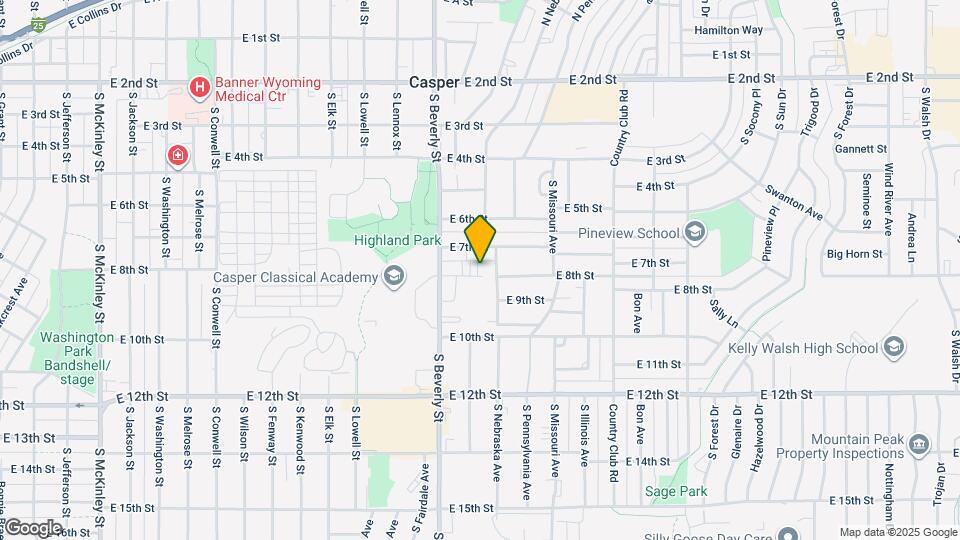 2322 E 8th St Map and Location Details