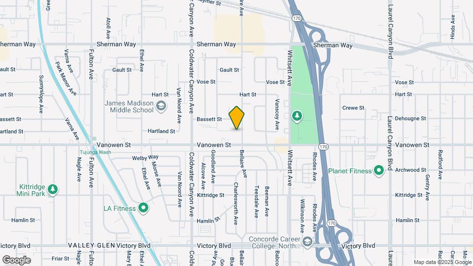 6829 Bellaire Ave Map and Location Details