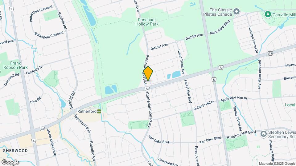 30 Spruce Pine Cres Map and Location Details