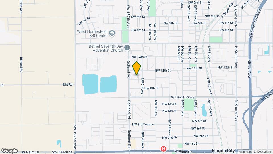 936 NW 10th St Map and Location Details