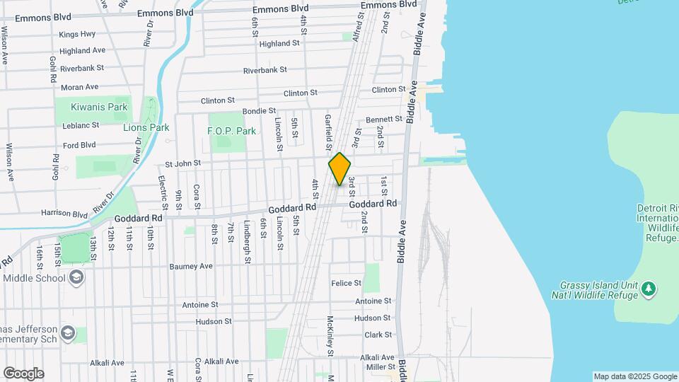 939 James St Map and Location Details