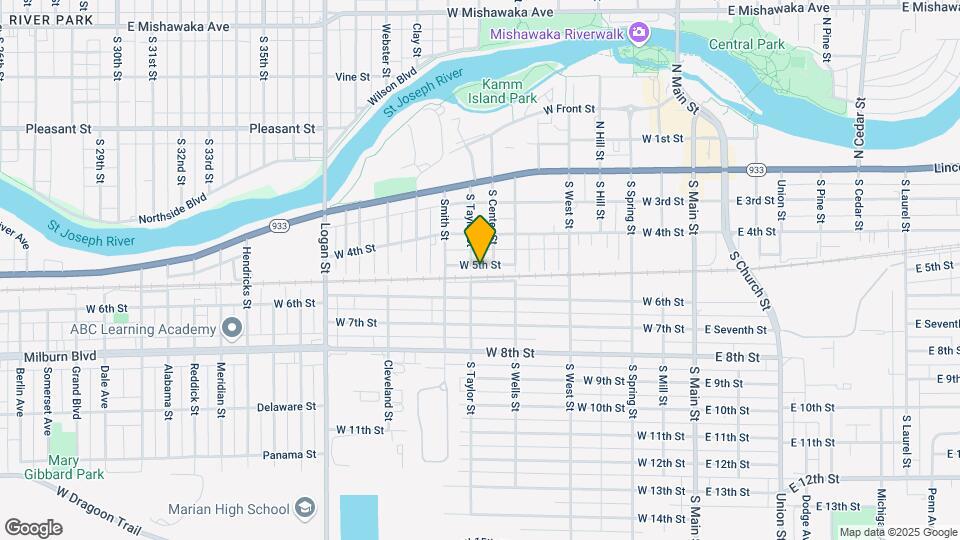 711 W 5th St Map and Location Details