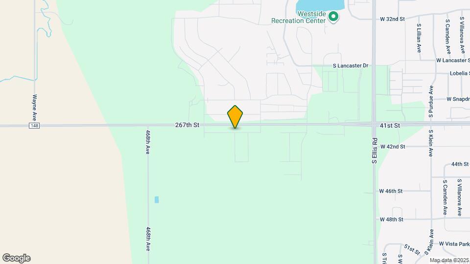 Modern 1 Bedroom Townhome with 1.5 Baths Map and Location Details