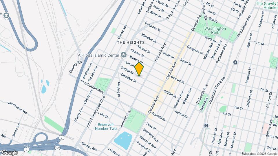 229 Griffith St Map and Location Details