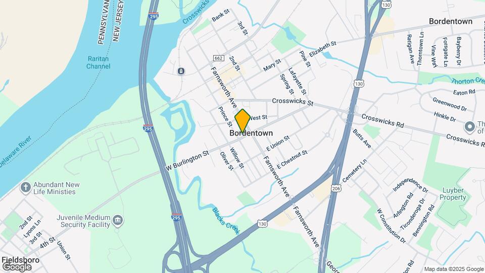15 West Burlington Street, Unit 15 1/2 Prince St. Map and Location Details
