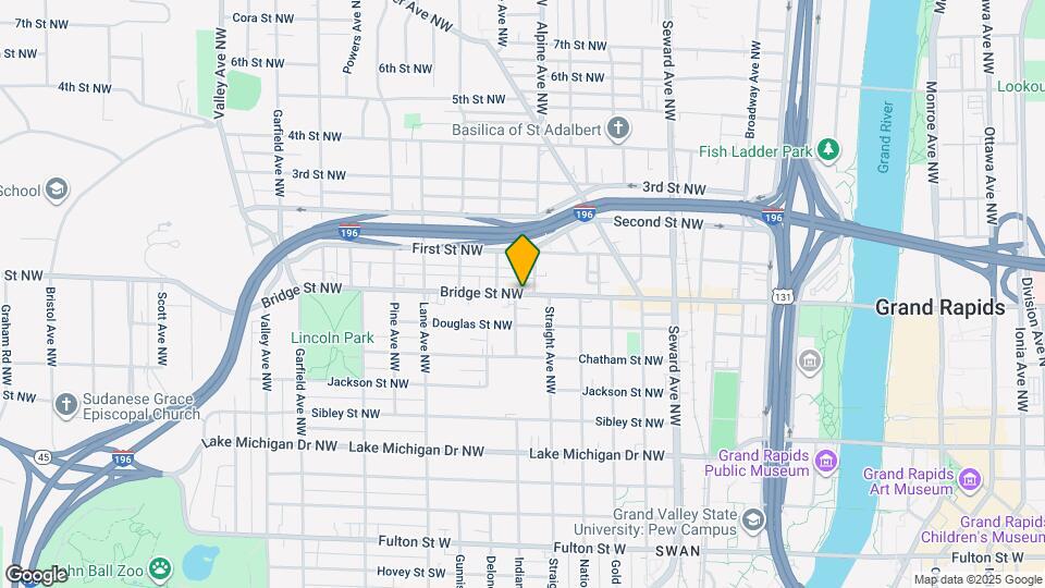 828 Bridge St NW Mapa y Detalles de la Ubicación