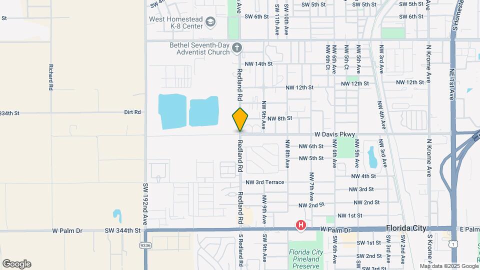1042 W Davis Pkwy Map and Location Details