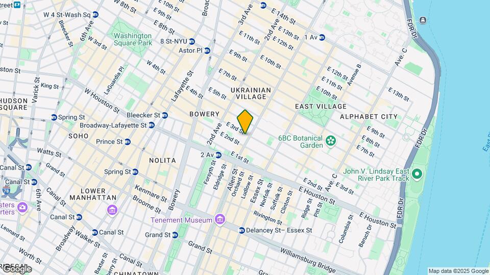 45 First Avenue Mapa y Detalles de la Ubicación
