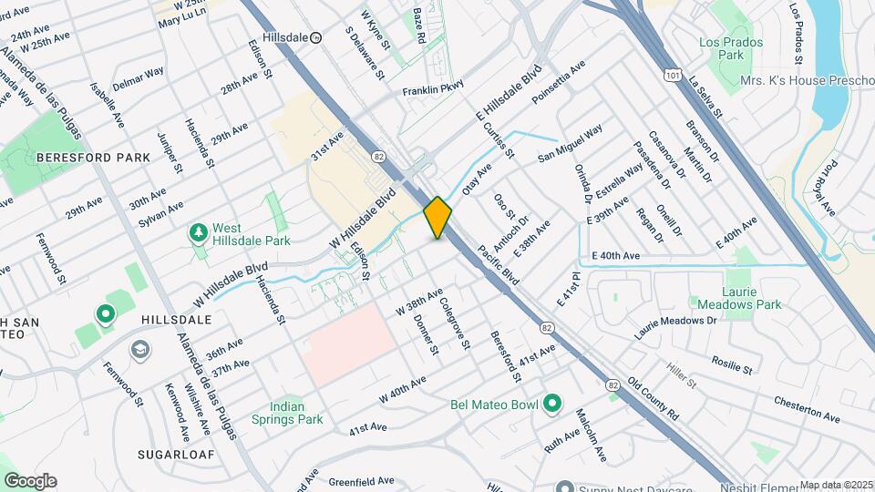 36th Avenue Apartments Map and Location Details