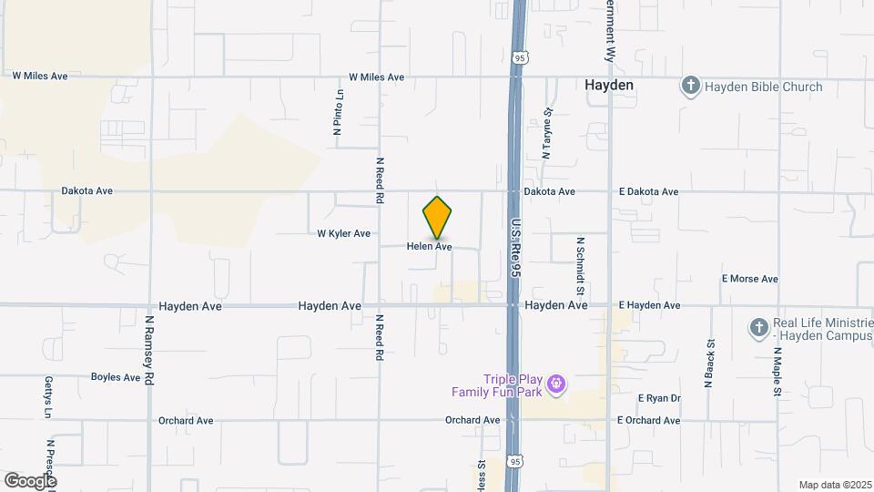 9641 N Buttercup Ln Map and Location Details