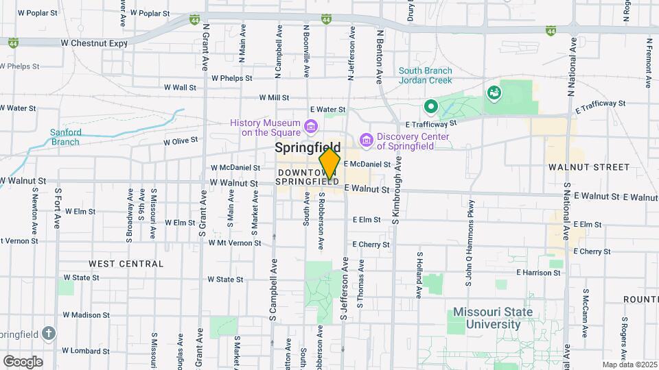 327 E Walnut St Map and Location Details